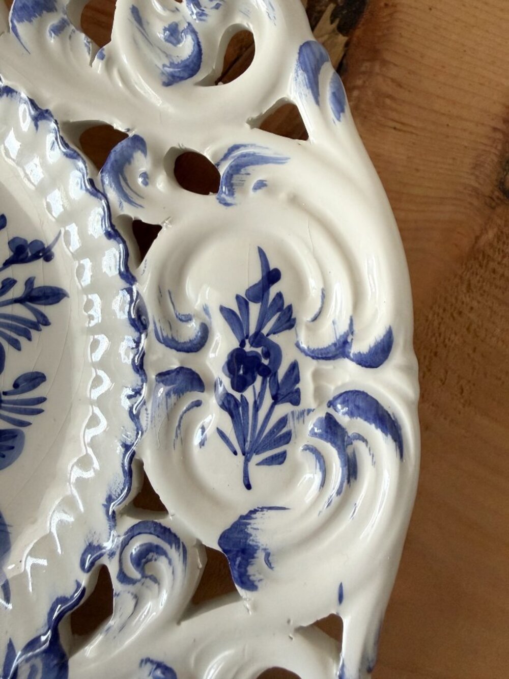 Vintage Italian Blue White Reticulated Plate | 8.5" Hand Painted Floral Decor - Picture 4 of 7